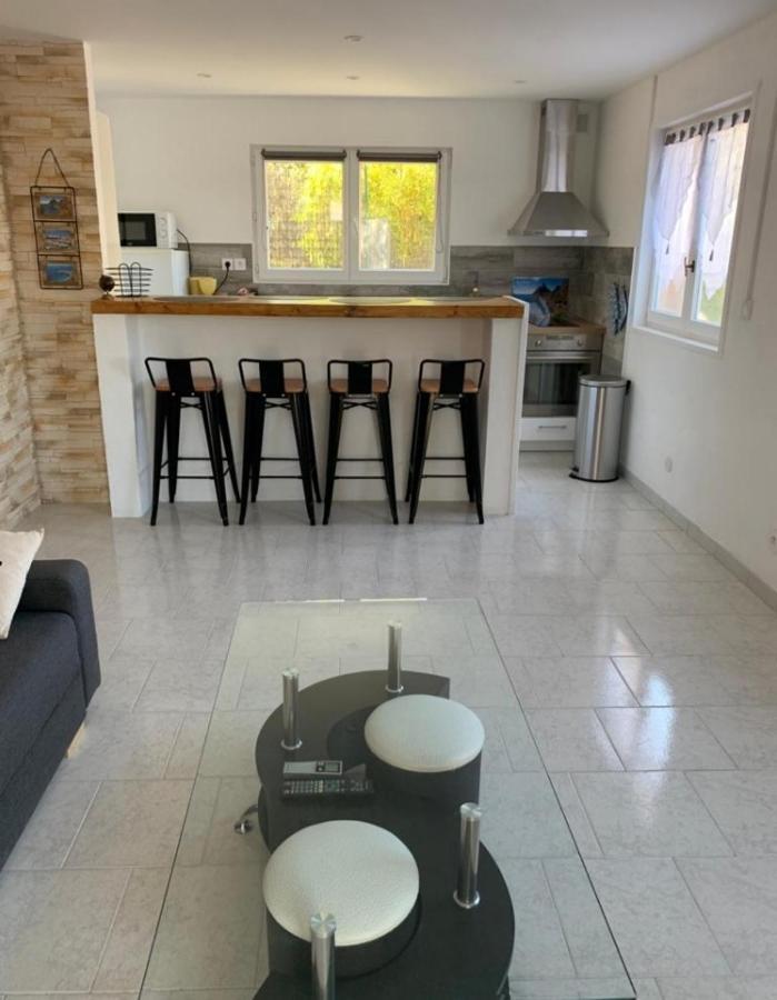 Rez De Villa Avec Place De Parking Et Vue Mer. Λα Σιοτά Εξωτερικό φωτογραφία